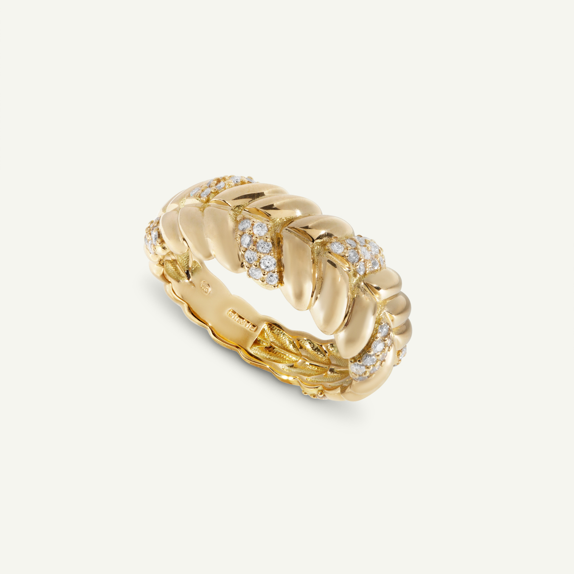Luss Yellow Gold Ring