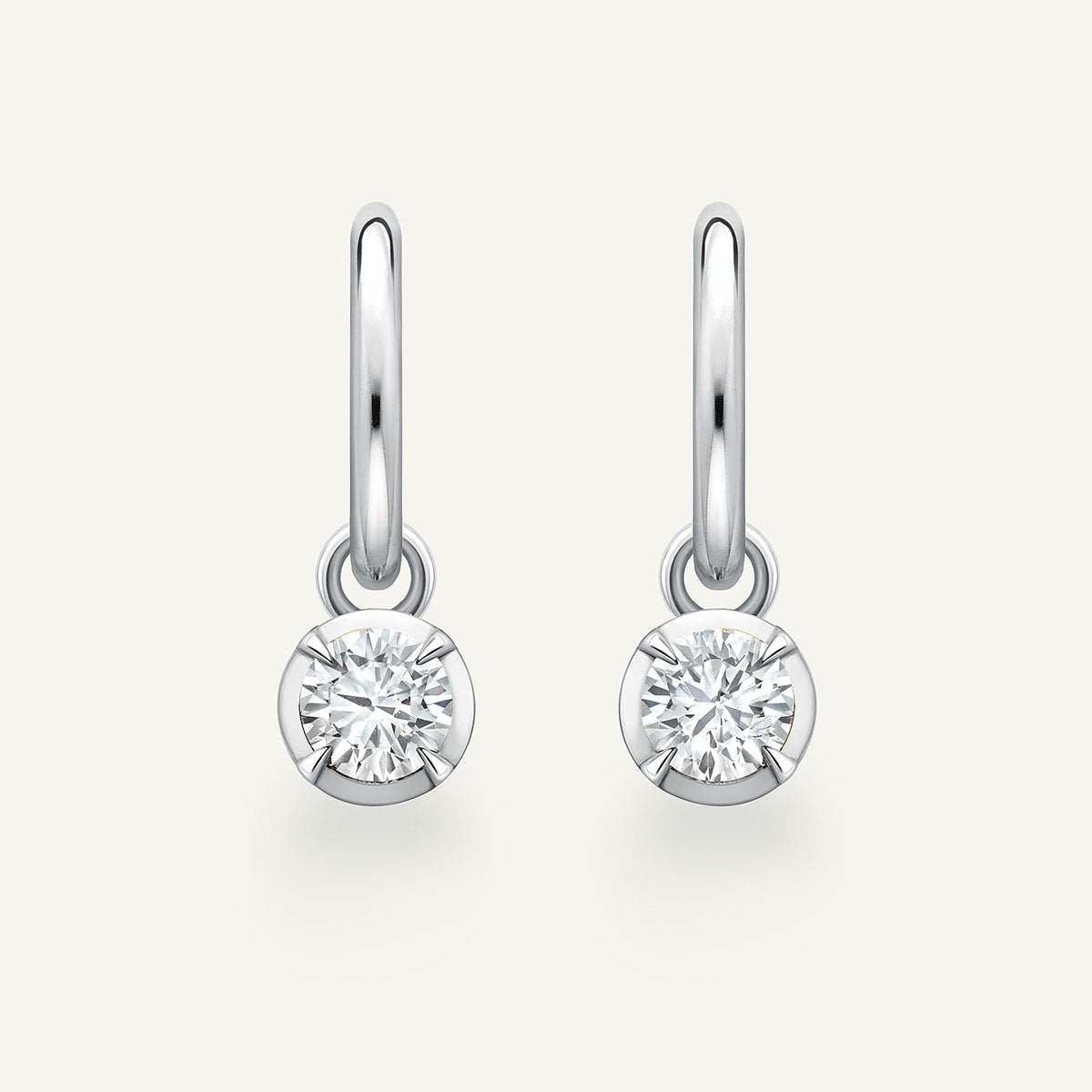 Medium Round Kildonan White Gold Earrings