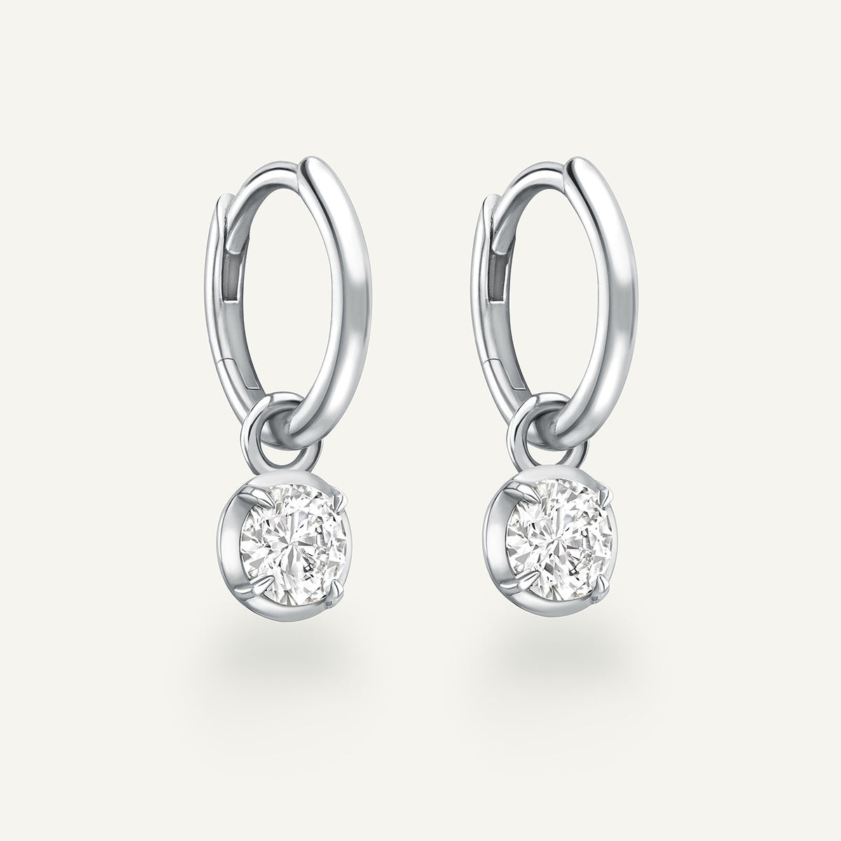 Medium Round Kildonan White Gold Earrings