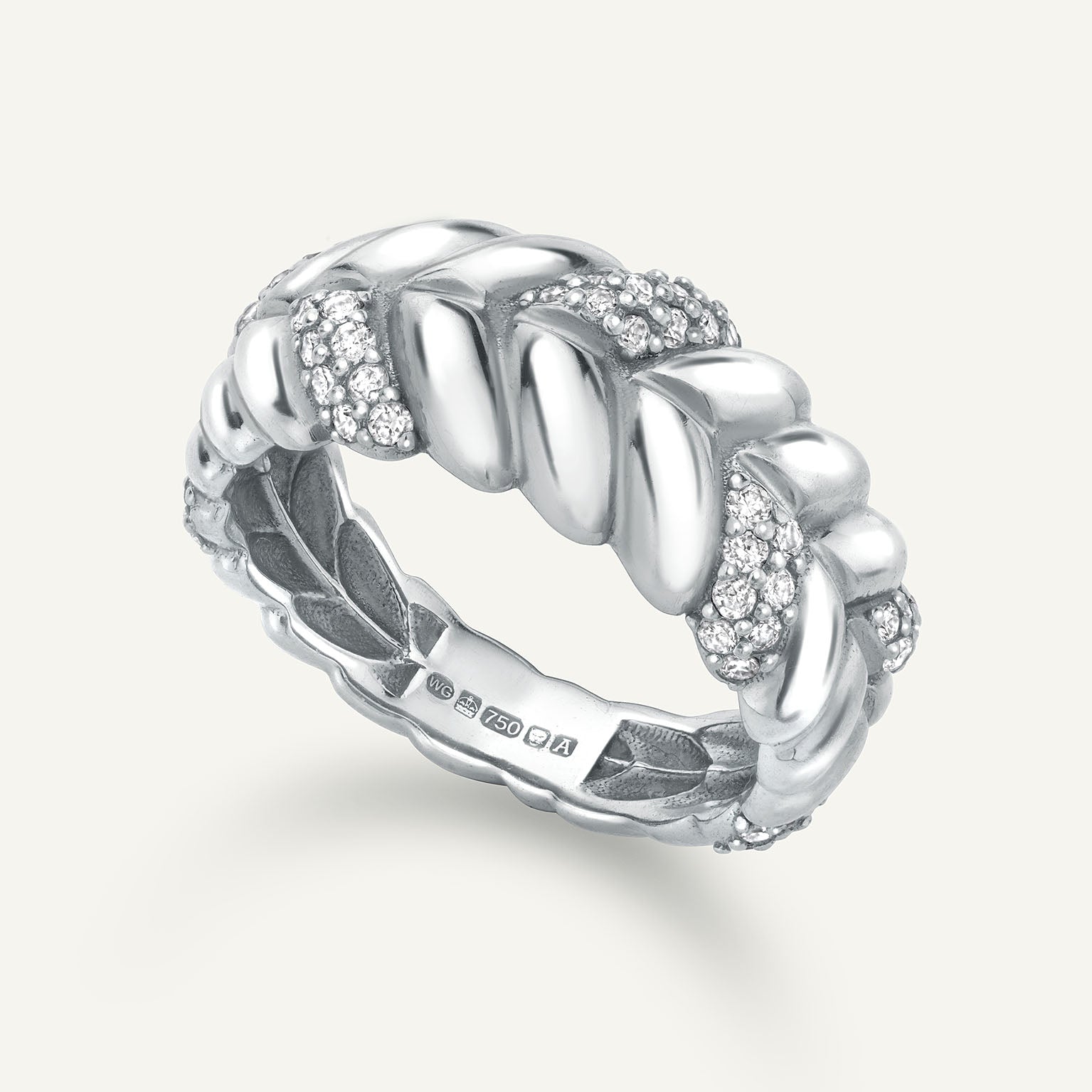 Luss White Gold Ring