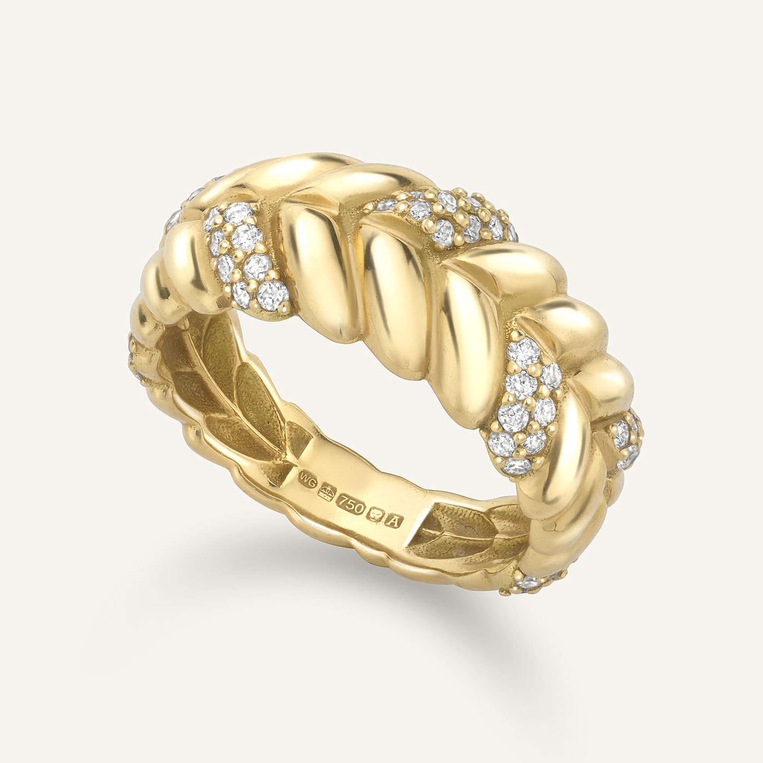Luss Yellow Gold Ring