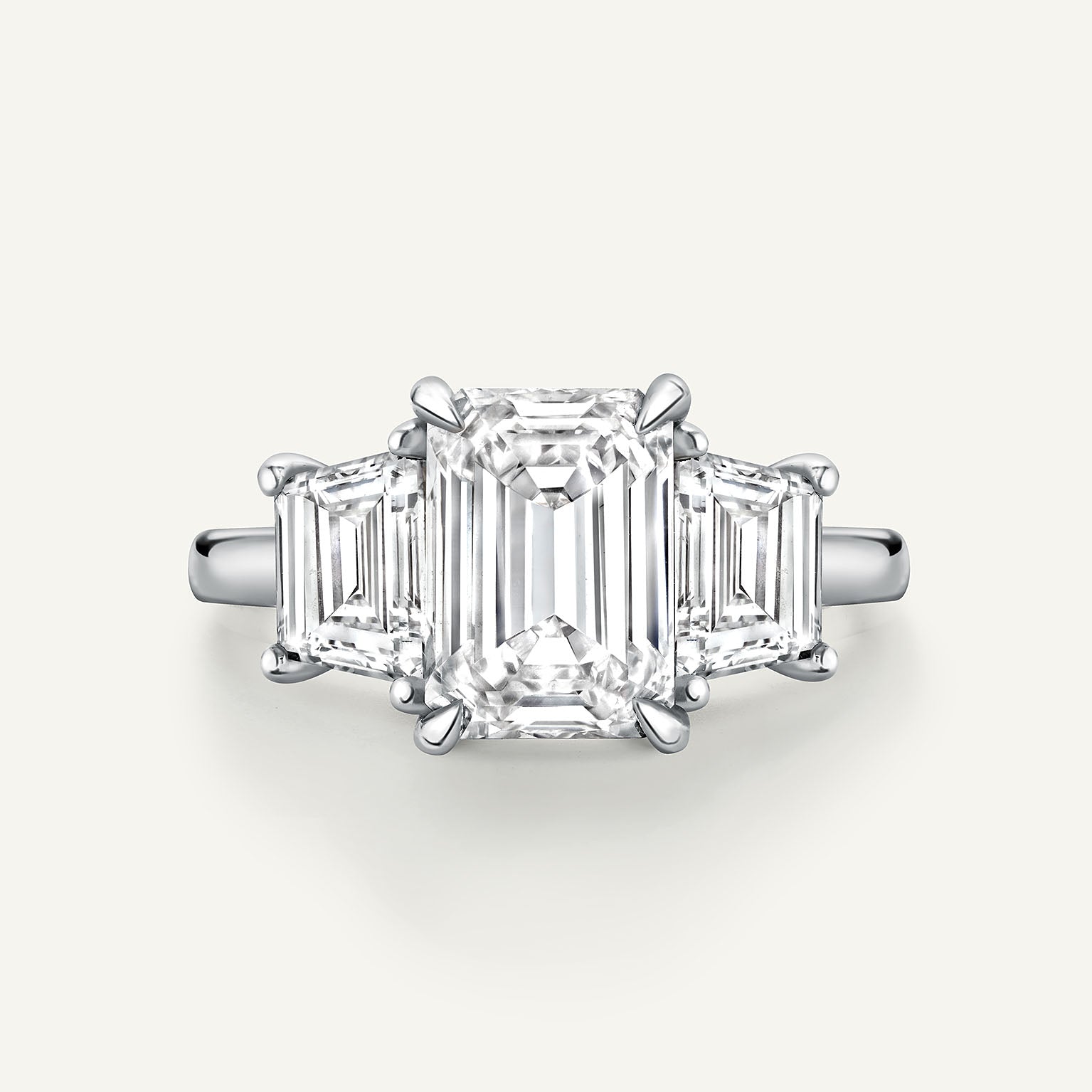 Mull White Gold Ring