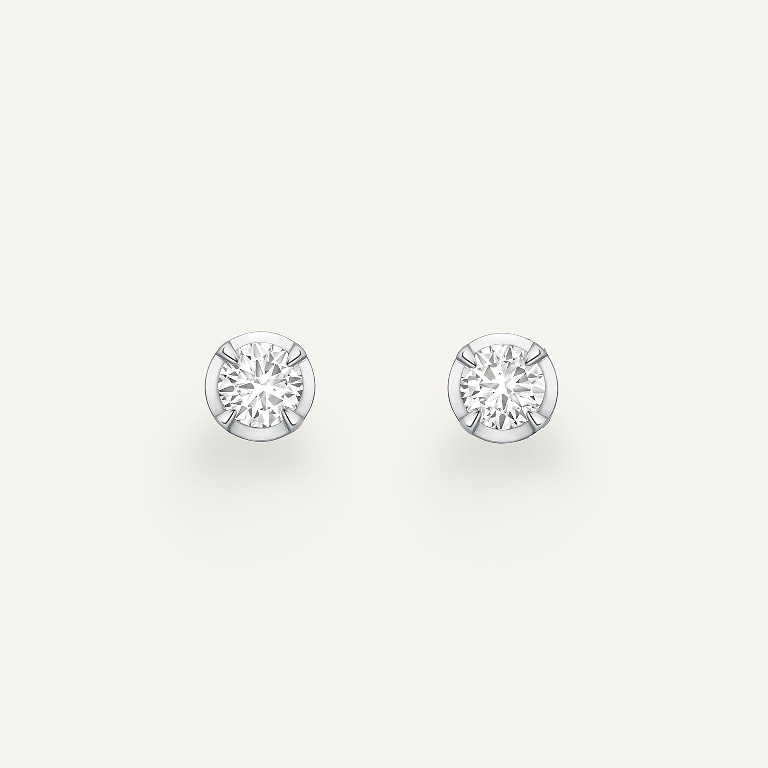 Round White Gold Bute Studs