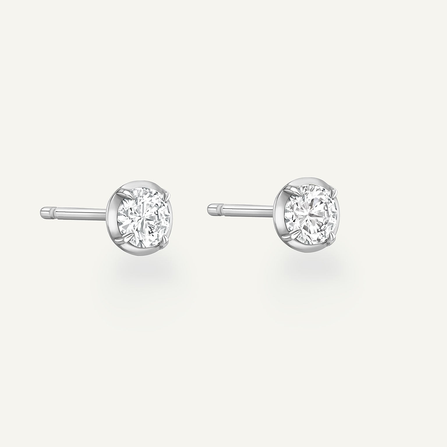 Round White Gold Bute Studs