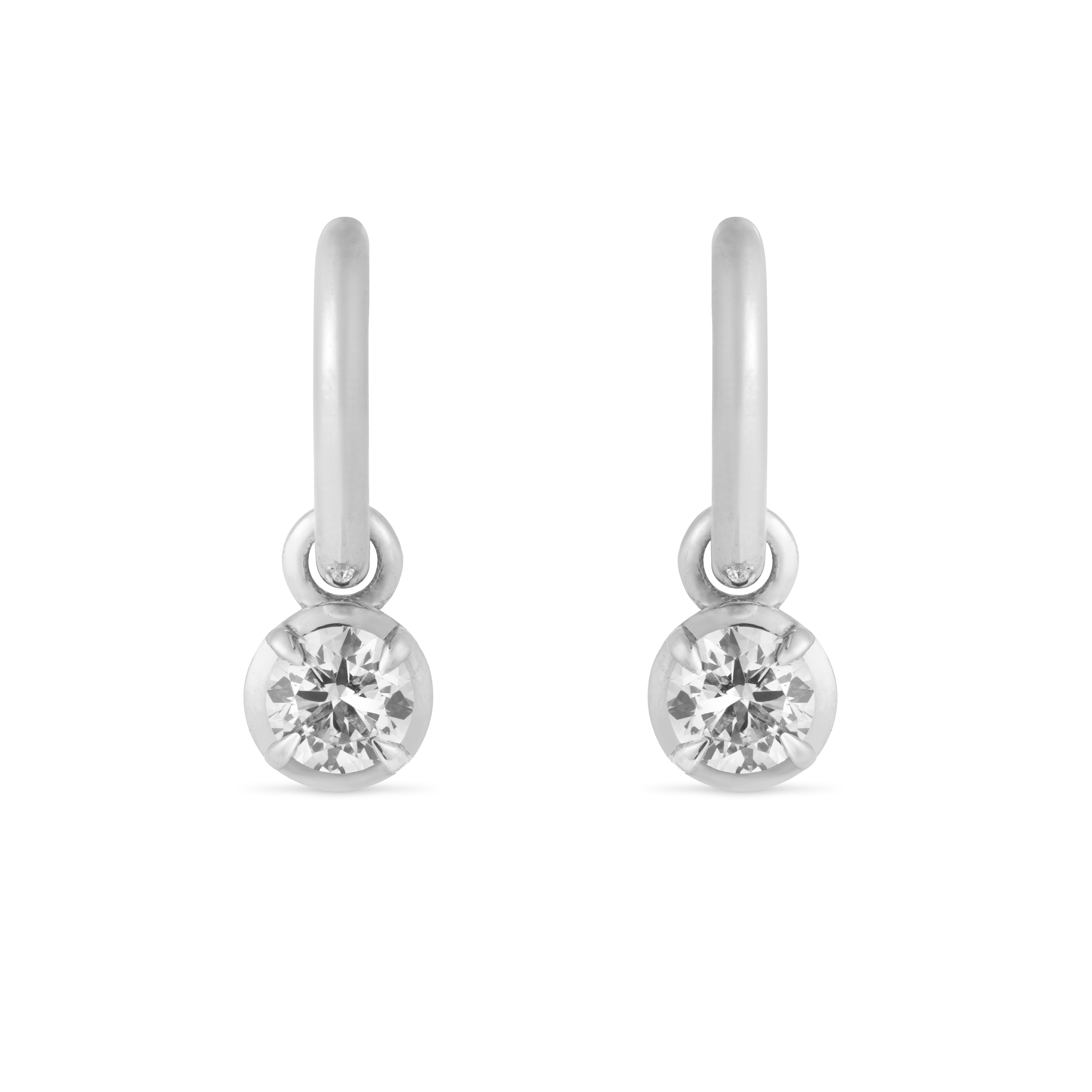 Medium Round Kildonan White Gold Earrings